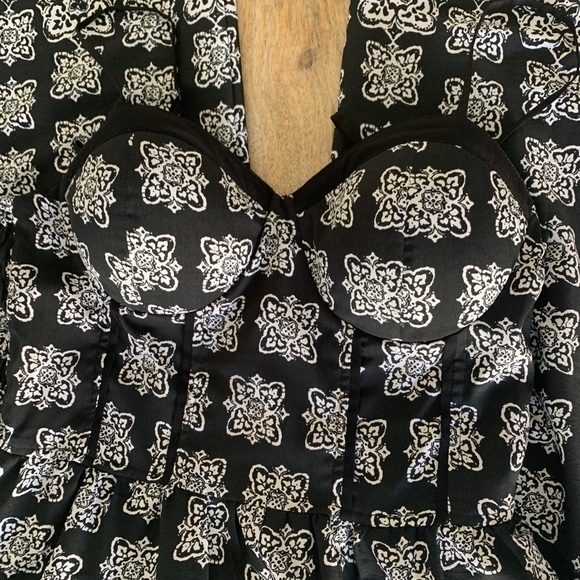 Bustier printed jumpsuit - Picture 2 of 6